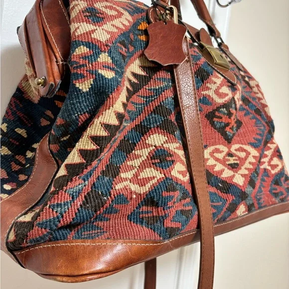 Vintage Turkish Kilim Travel Bag - Picture 10 of 14